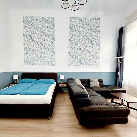 Eoetvoes Apartman Budapest Exterior foto